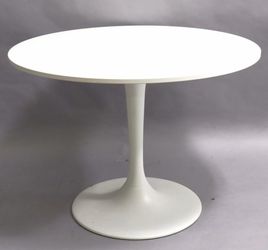 Tulip Table (Ikea version)