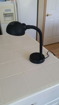 Desk lamp