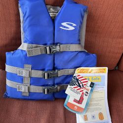 Youth Boating/Swimming Vest (50-90 lbs.)