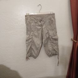 Cute Outdoorsy Capris 