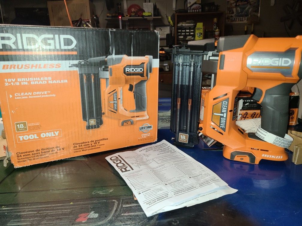 Ridgid CLEAN DRIVE 18v 18guage Brad NAILER.