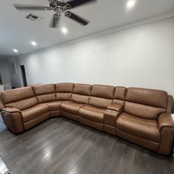 Flex steel/ Gallery Furniture: Henry Leather Power Reclining Sectional with Power Headrests & Lumbar