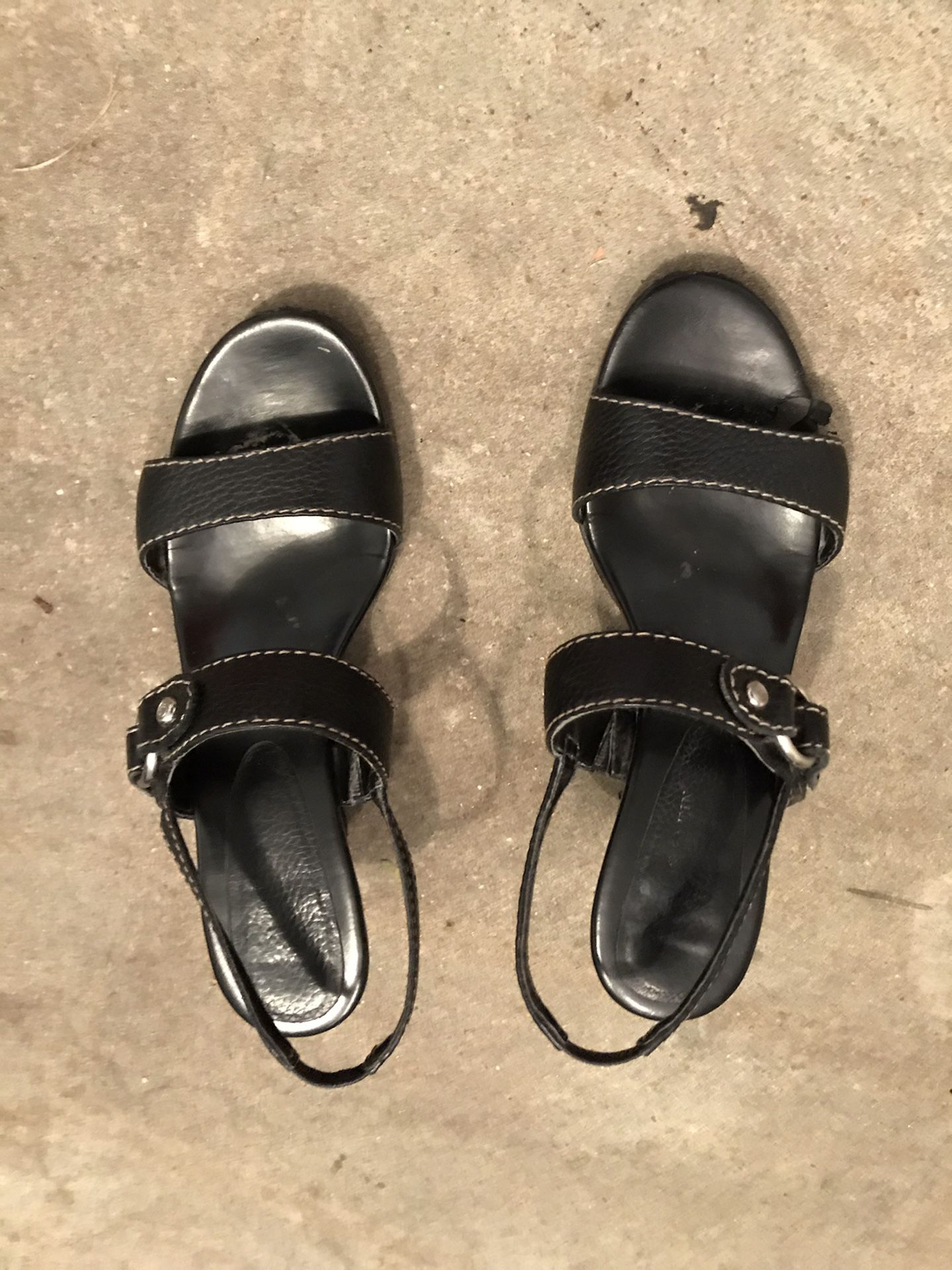 Black ladies wedge heel shoes size 7.5