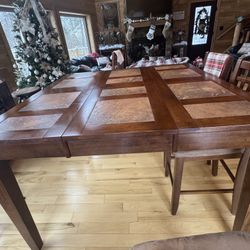 Levin Dining Table And 6 Chairs