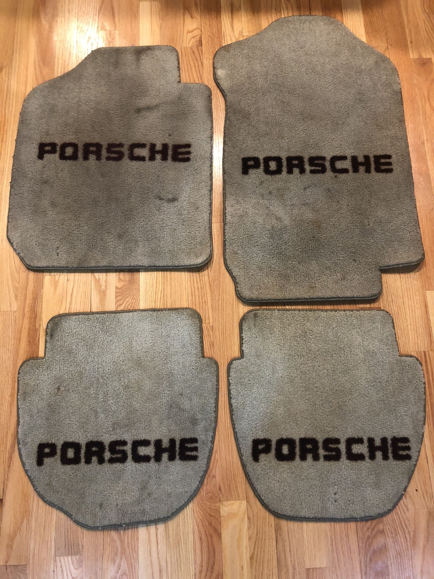 1983 911 Porsche SC OEM Floor Mats