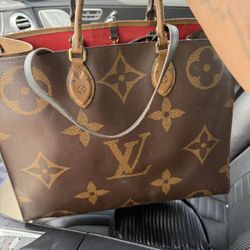 Lv Purse 