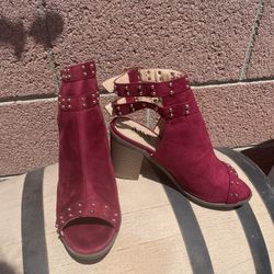 Women’s 8 1/2 Wedges New 