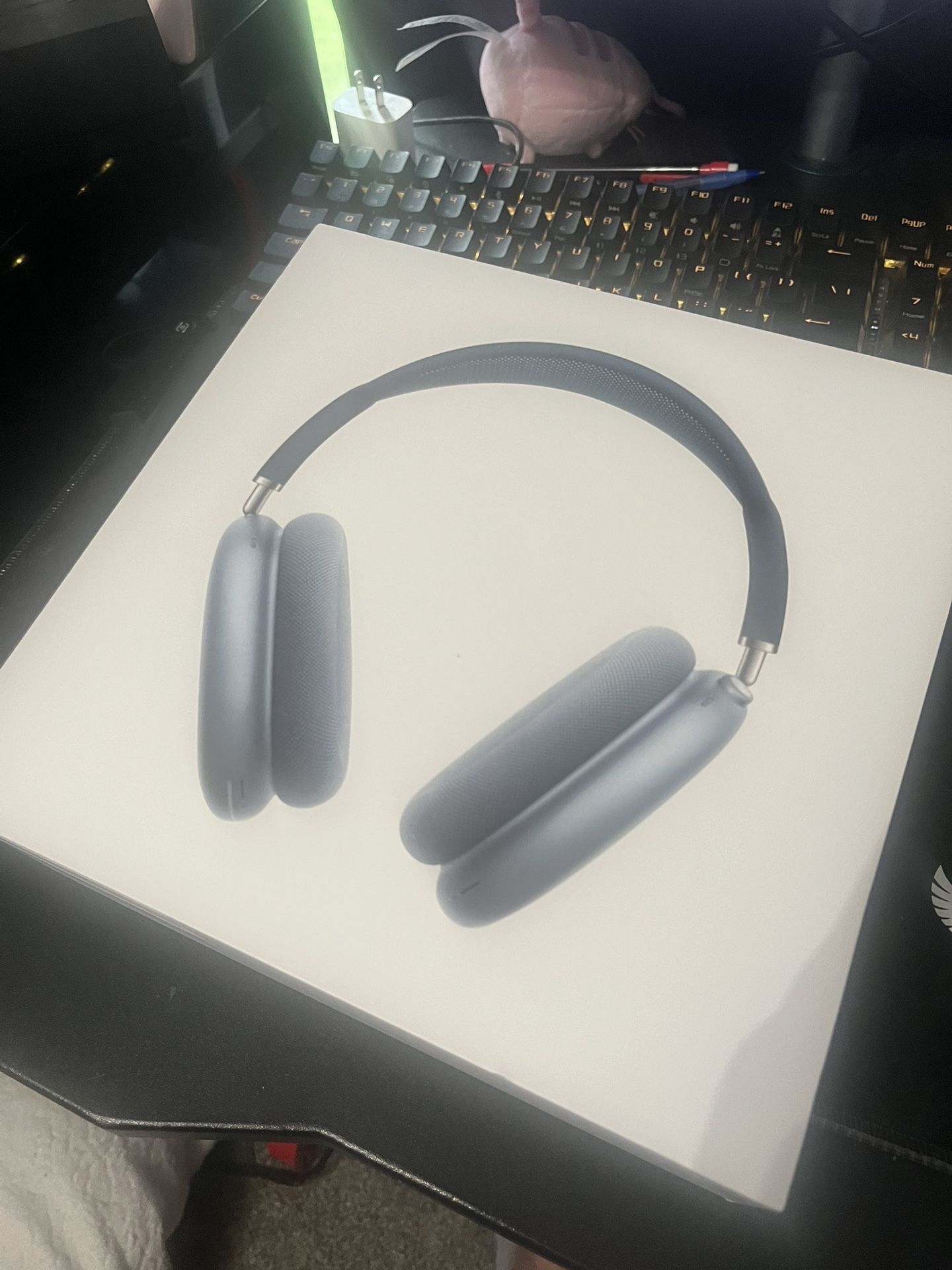 AirPod Max Blue