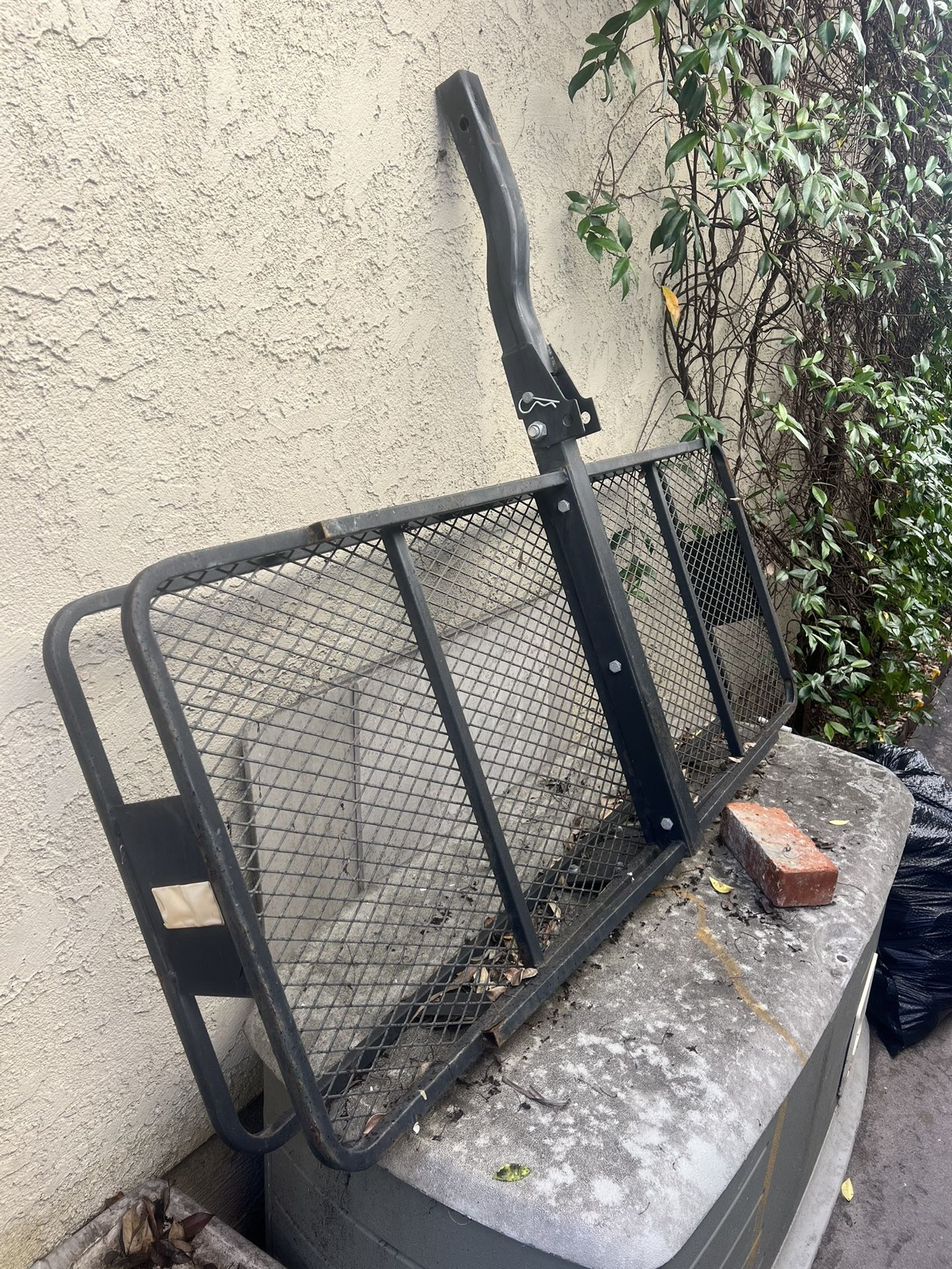 Tail Gate Trailer Hitch Cargo Carrier