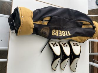 GOLF, SUNDAY super lightweight Bag, Tigers Mizzou / bag and head covers, GR888 condition, $99