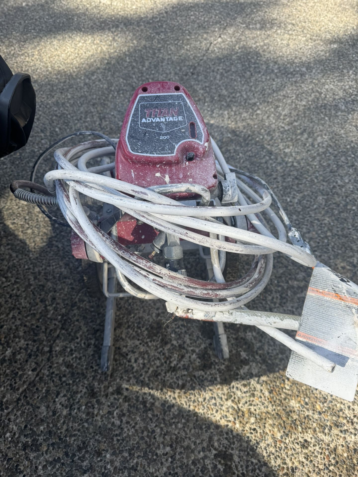 Titan Advantage 200 Paint Sprayer 