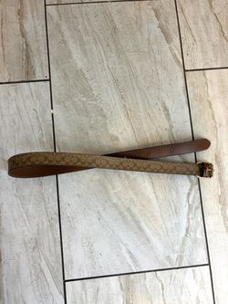Coach belt women