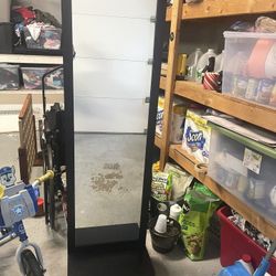 Two Way Mirror Have Wheel