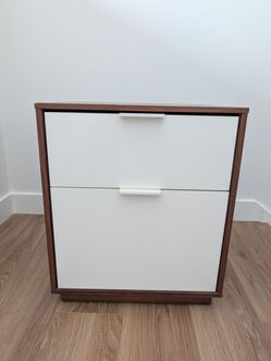 Night stand