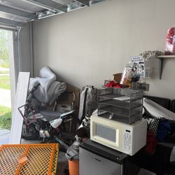 GARAGE SALE 