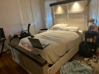 Queen Bedroom Set