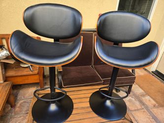 Bar Stools/Chairs