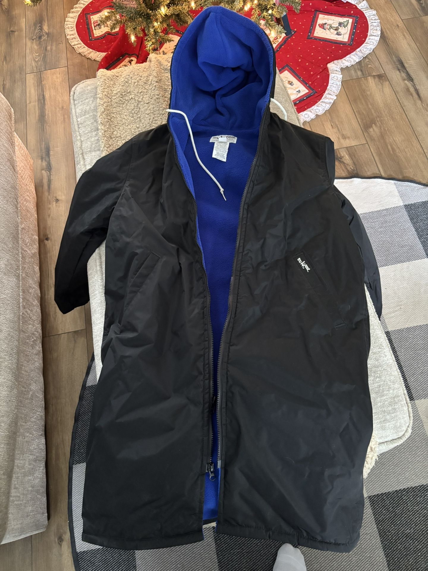 Tru West swimmer’s Parka