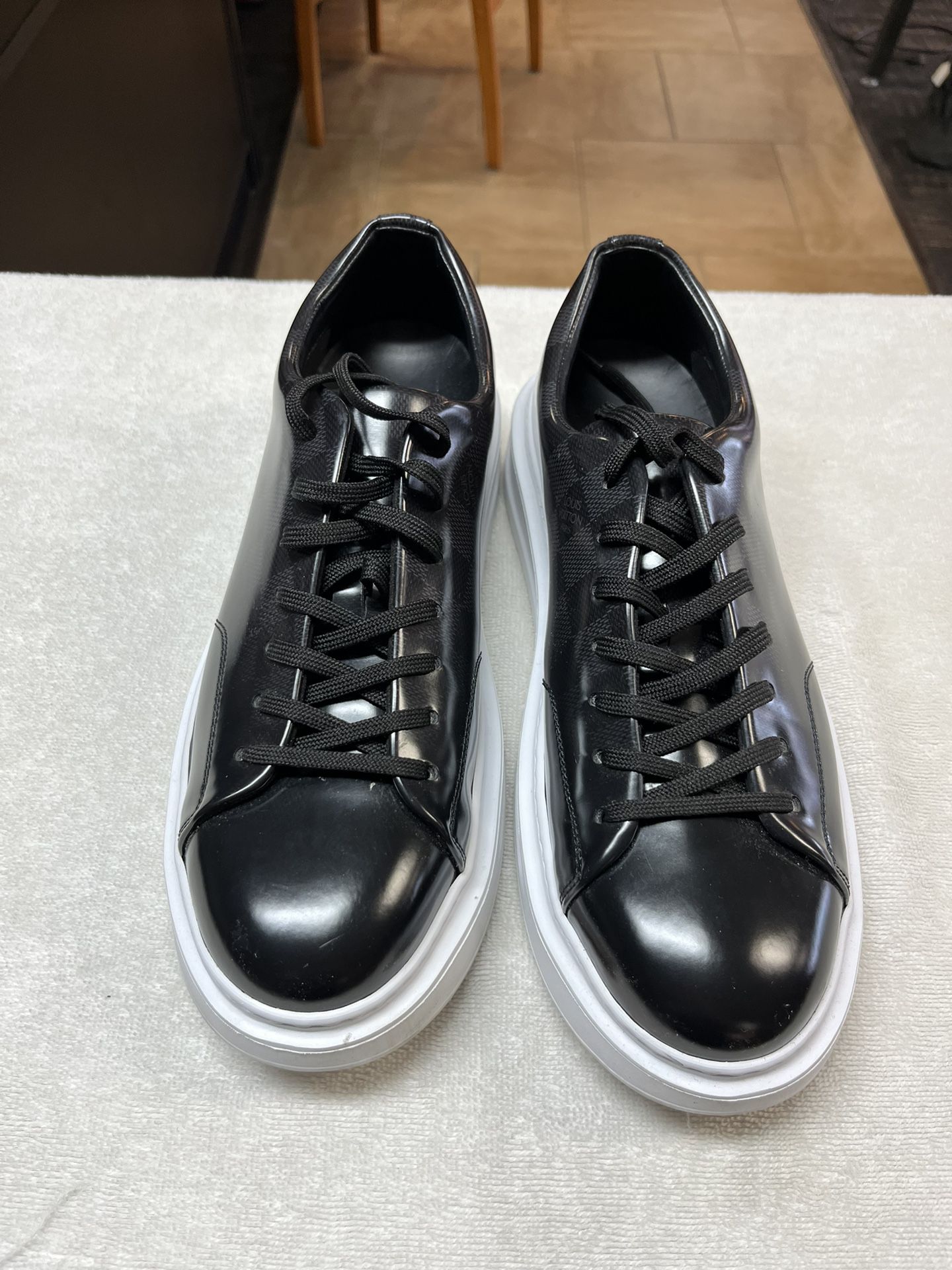Louis Vuitton Beverly Hills Mens Sneakers, White, 9 (Stock Confirmation Required)