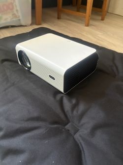 Vankyo Mini Projector