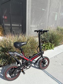 New E-bike in very good condition