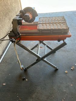 Ridgid Wet Tile Saw with Stand