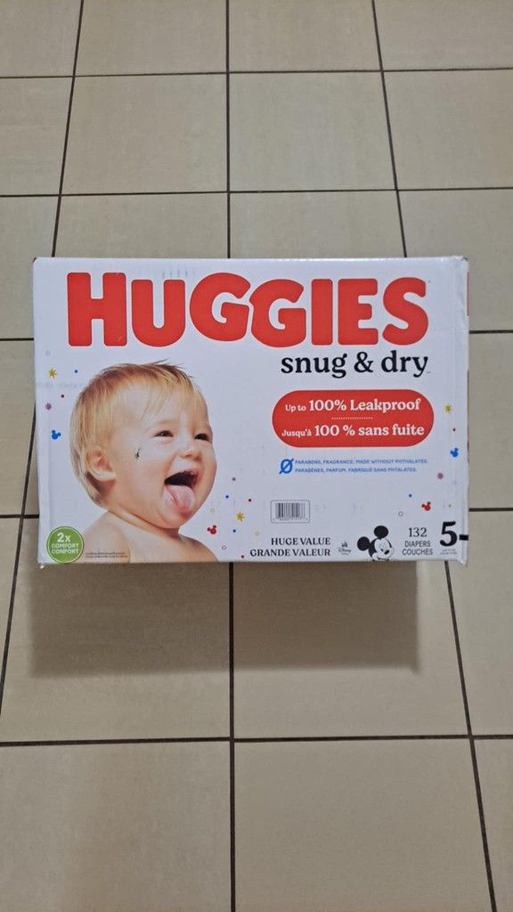 HUGGIES SIZE 5 132 COUNT