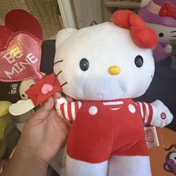 Hello Kitty Valentines Greeter 