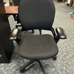 Four Steelcase Leap Office Chair