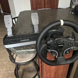 Moza R5 Racing Sim