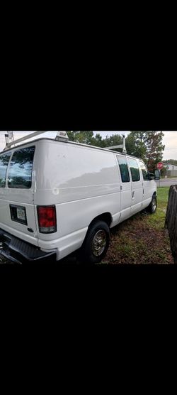 Ford van e250 super duty