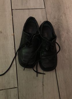 Toddlers dress shoes
