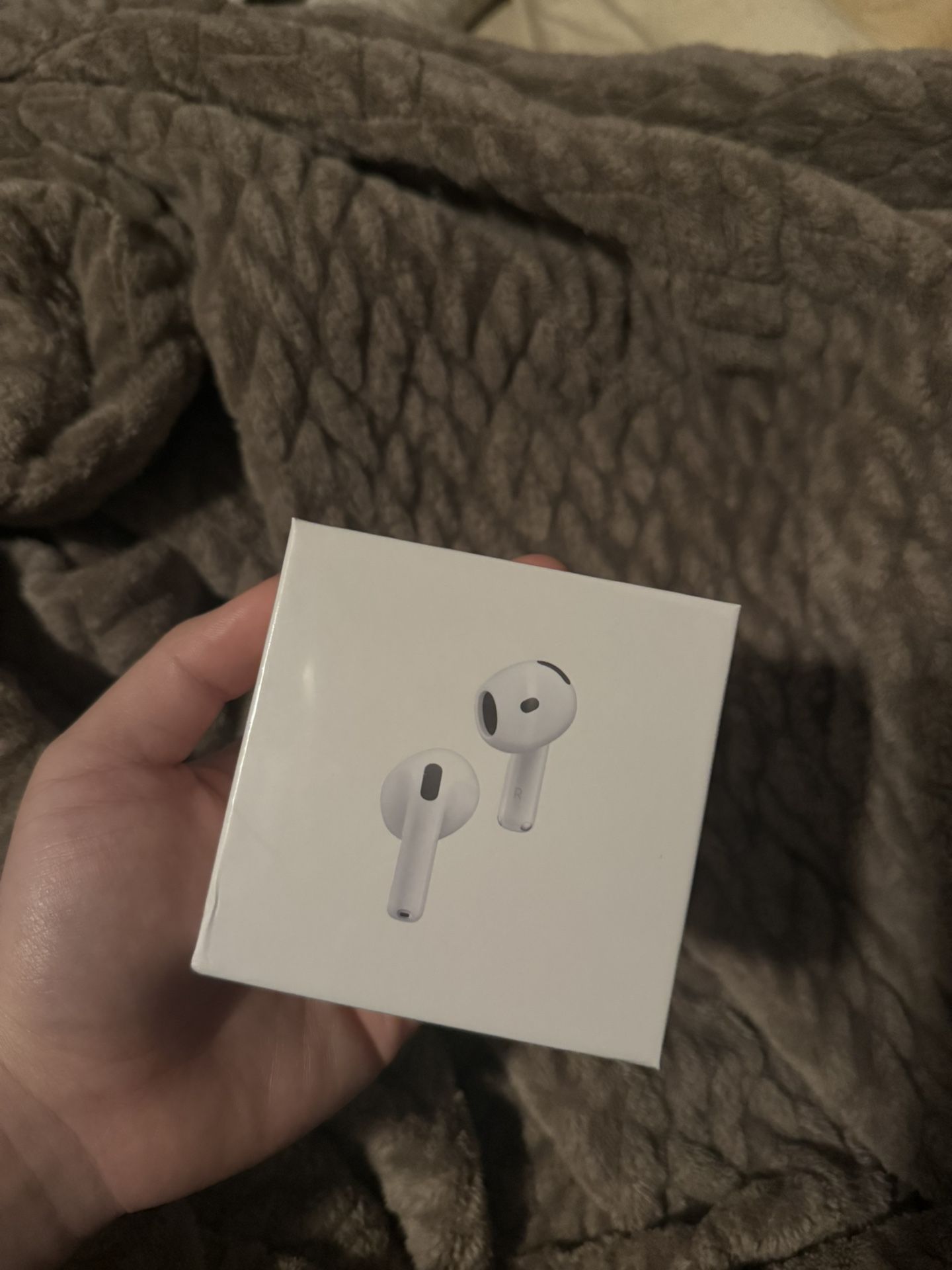 Airpods 4 with Active Noise Cancellation