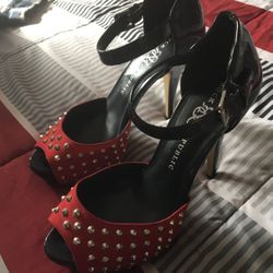Rock & Republic Studded Peep-Toe Platform High Heels - Women sz 8 1/2