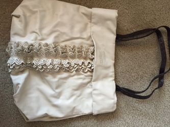 Vera wang cream leather purse