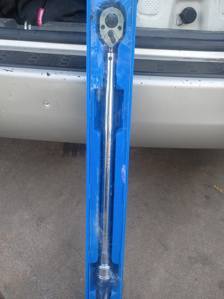 Torque Wrench (1/2) In