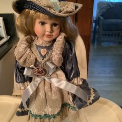 Ashley Belle 18” Fine Bisque Porcelain Doll New In Box