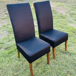 2 Dining Chairs . Memory Foam Chairs . Super Comfy Set Of 2 Chairs 