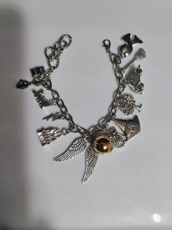 Charm bracelet