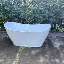 New Tub $100 OBO