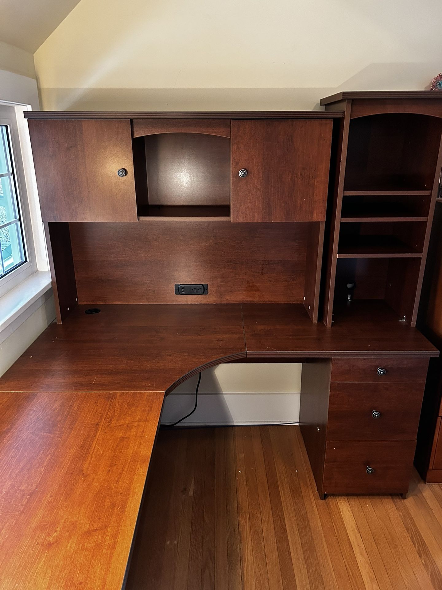 Pending Pickup: Corner Desk with Bookcase/Hutch and drawers