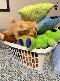 Bulk stuffed animals