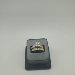 14KT YELLOW GOLD LADIES DIAMOND RING