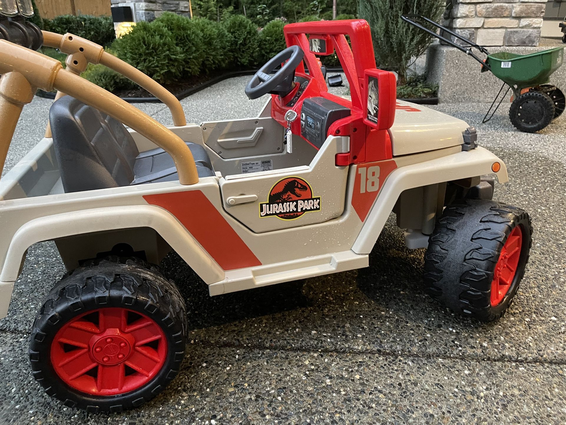 Power Wheels Jurassic Park Jeep Wrangler RideOn Vehicle Toy Car Fisher