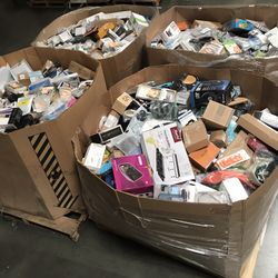 4 pallets Mixed general and electronic pallets! ! $550 each