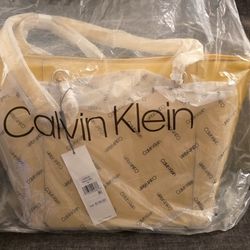 Calvin Klein, Hayden Large Tote, Pastel -YellowGold