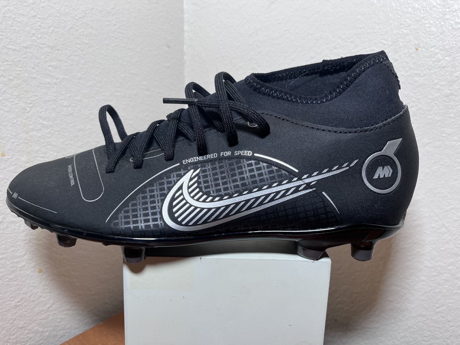 Nike Mercurial Superfly 8 Club FG 7.5 Men