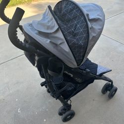 Summer I 3D Convenience Stroller With Cup Holder 