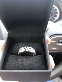 MENS 10K WEDDING RING SZ 10 $300