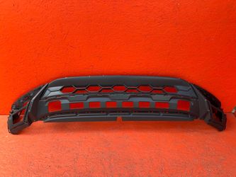 2018 - 2021 VOLKSWAGEN TIGUAN FRONT LOWER BUMPER VALANCE COVER OEM 5NN805903